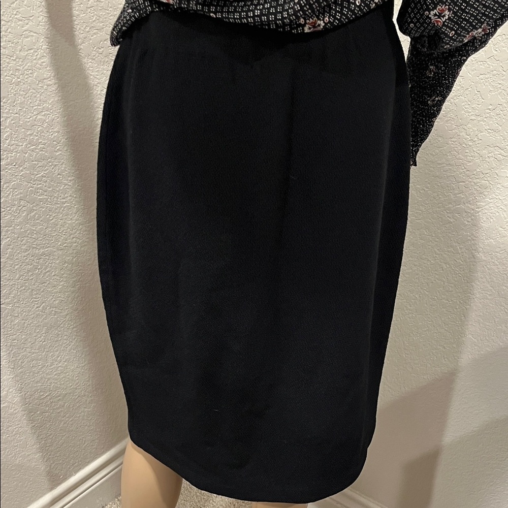 St. John Collection Black Pencil Skirt
